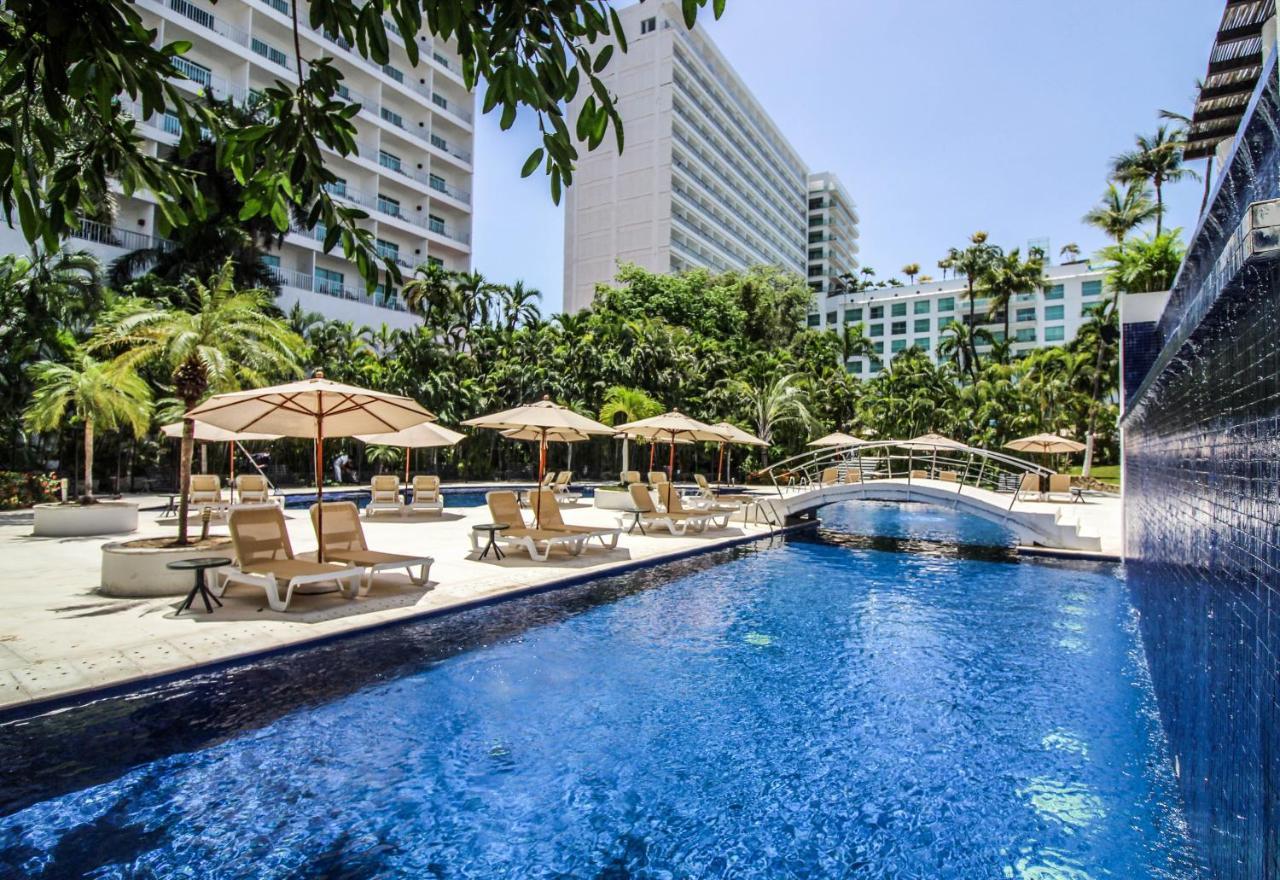 阿卡普尔科帝国酒店 外观 照片 The pool at the hotel