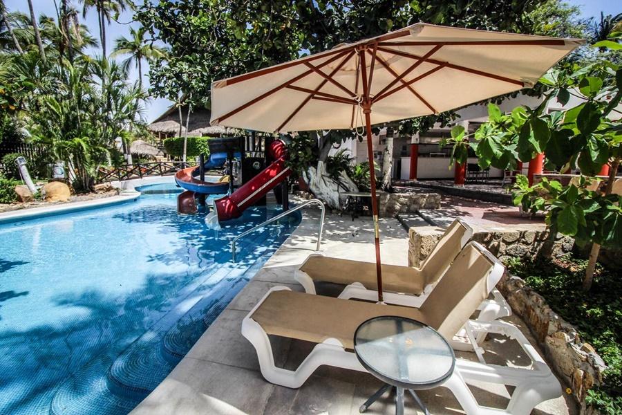 阿卡普尔科帝国酒店 外观 照片 The swimming pool at the hotel