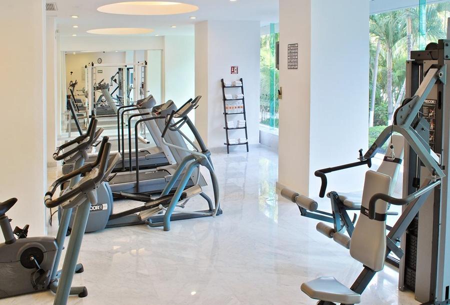 阿卡普尔科帝国酒店 外观 照片 The gym at the hotel