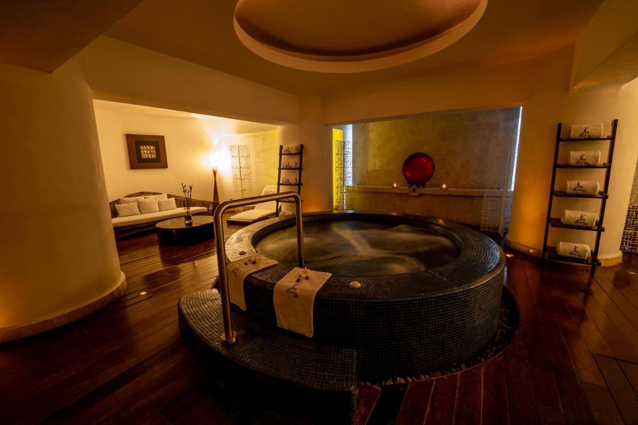 阿卡普尔科帝国酒店 外观 照片 A whirlpool bath